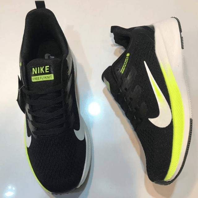 Nike Air Zoom Flyknit