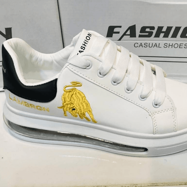 LAMBRGN Sneakers
