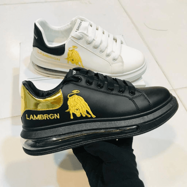 LAMBRGN Sneakers